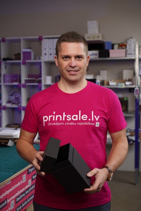 Iepakojuma-razosana-latvija