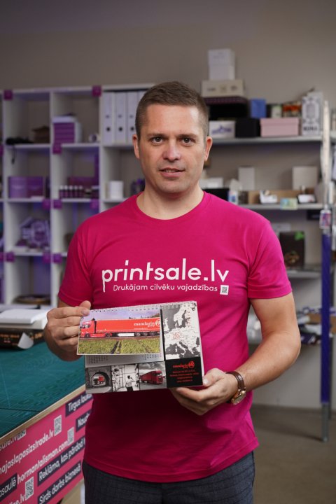 Galda-kalendaru-printesana